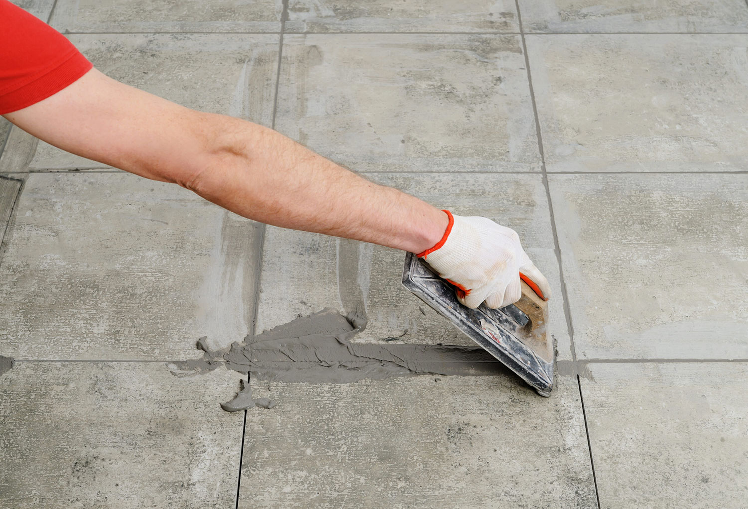 Partial grout repair or complete re-grouting? Grout solutions explained